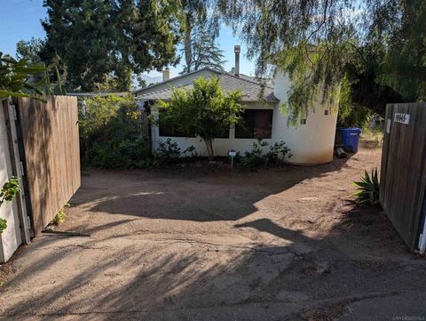 Photo of 10843 Queen Ave Ave, La Mesa, CA 91941 (MLS # 250046062SD)