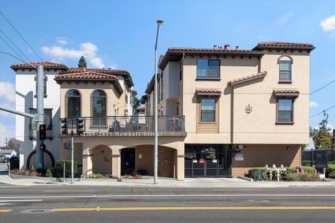 Photo of 2807 Newhall Street #2807, Santa Clara, CA 95050 (MLS # ML82037880)