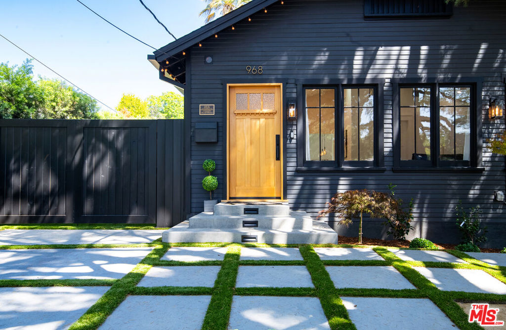 Properties 1 968 Palm Terrace