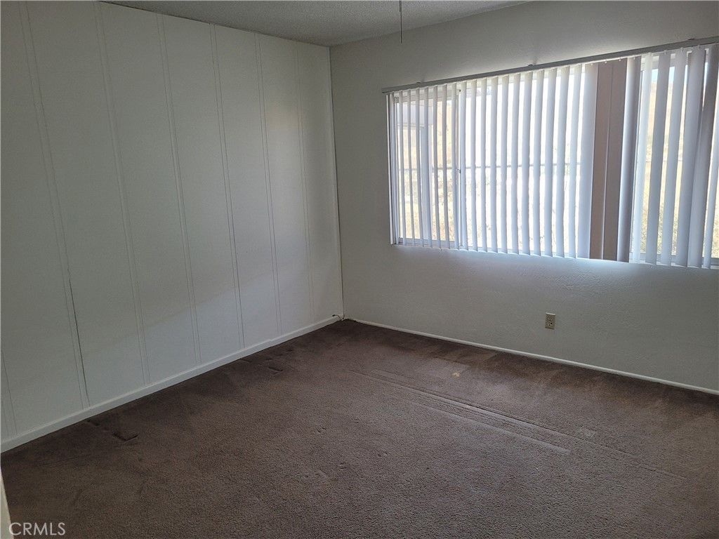 listing image 130724316661196617116