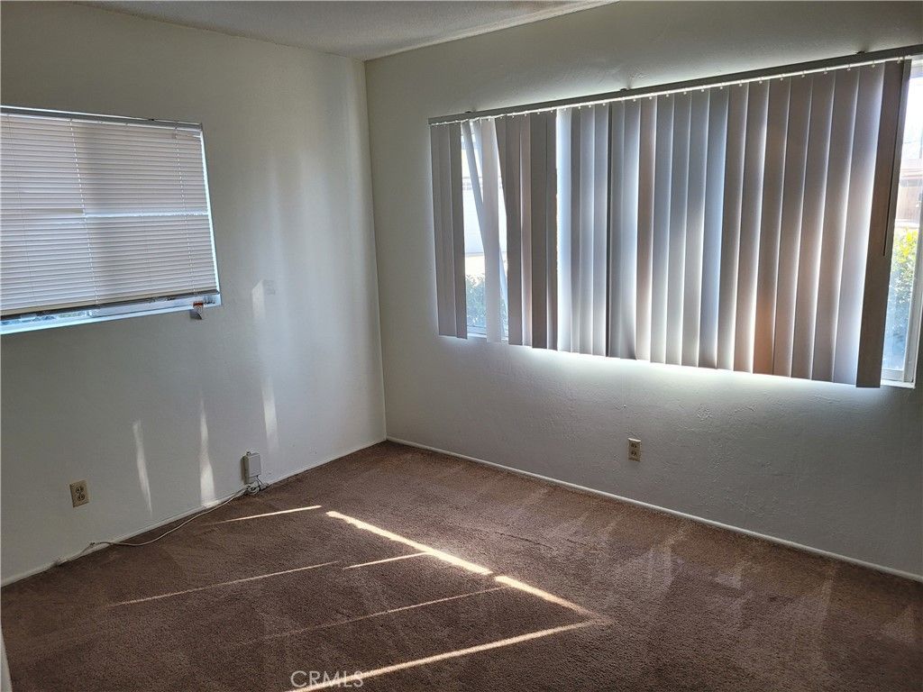 listing image 130721470953864790148