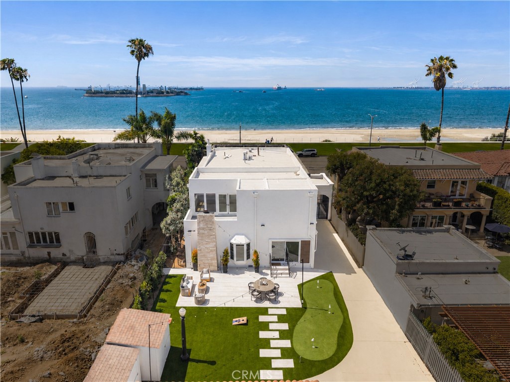 2747 E Ocean Boulevard