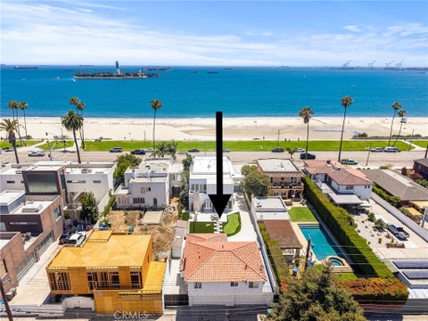 Photo of 2747 E Ocean Boulevard, Long Beach, CA 90803 (MLS # RS26159140)