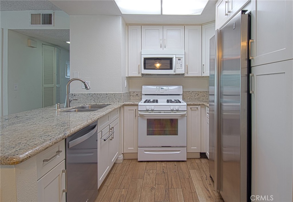 24407 Avenida De Los Ninos 61