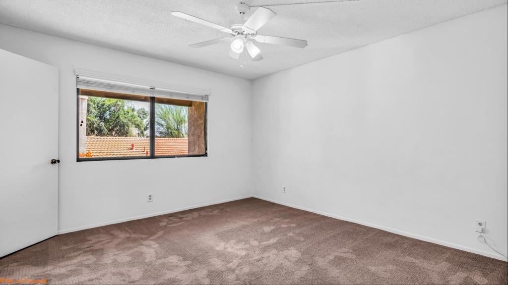 Lakeview Villa - Residential