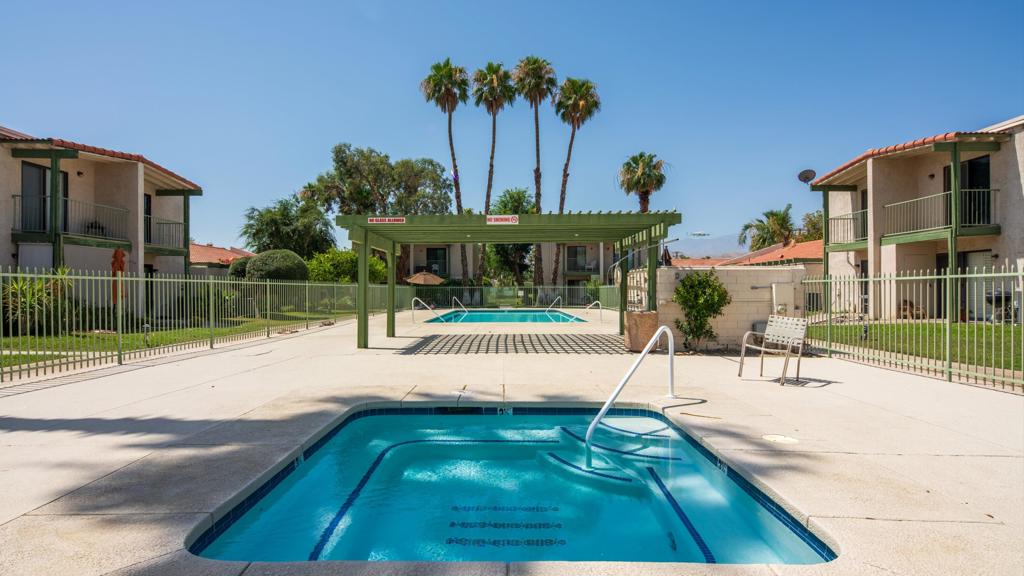 Lakeview Villa - Residential