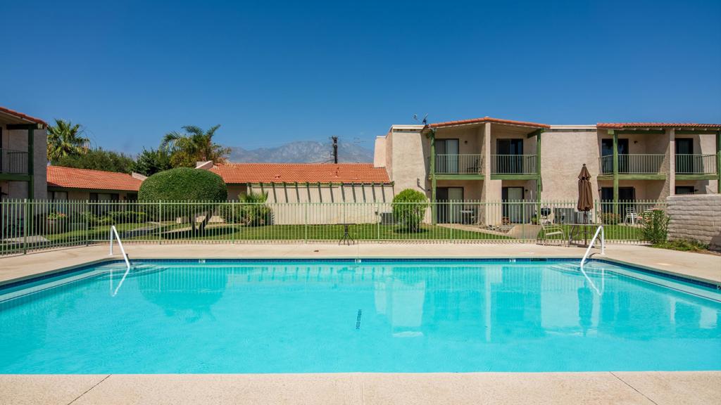 Lakeview Villa - Residential