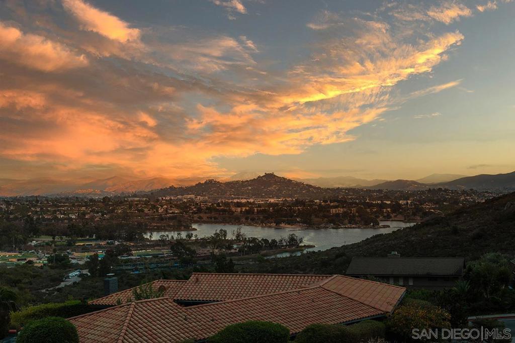 Del Cerro - Residential