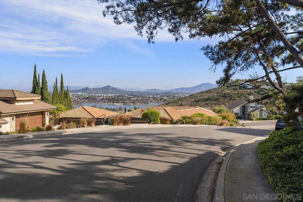 Del Cerro - Residential