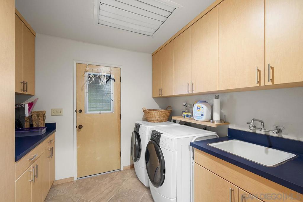 Del Cerro - Residential