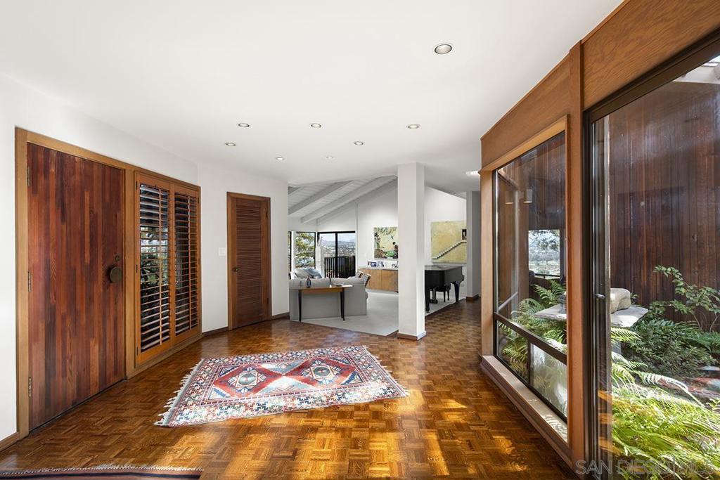 Del Cerro - Residential