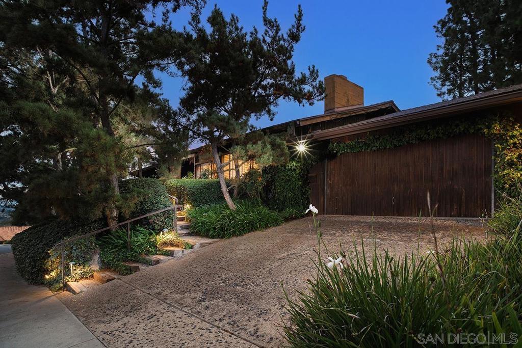 Del Cerro - Residential