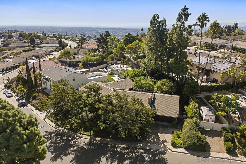 Del Cerro - Residential