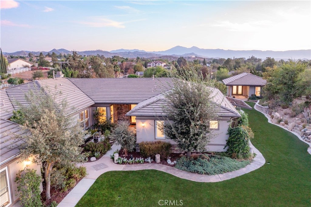 18493 Oak Park Drive