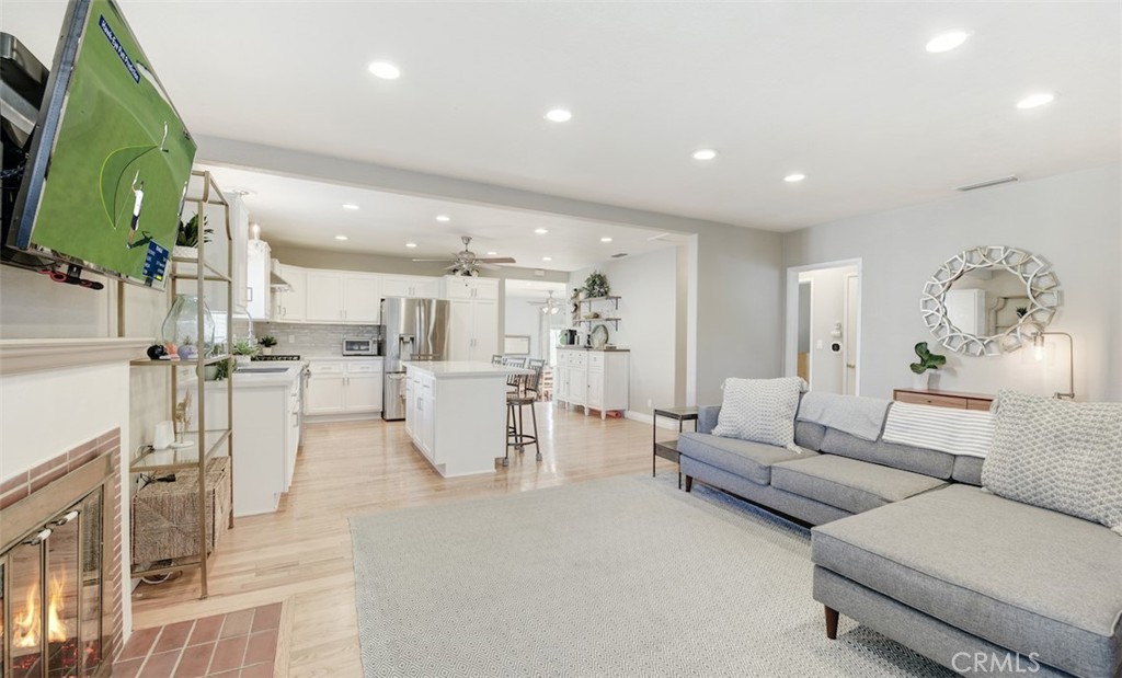 Artcraft Manor (AM) - Residential Lease