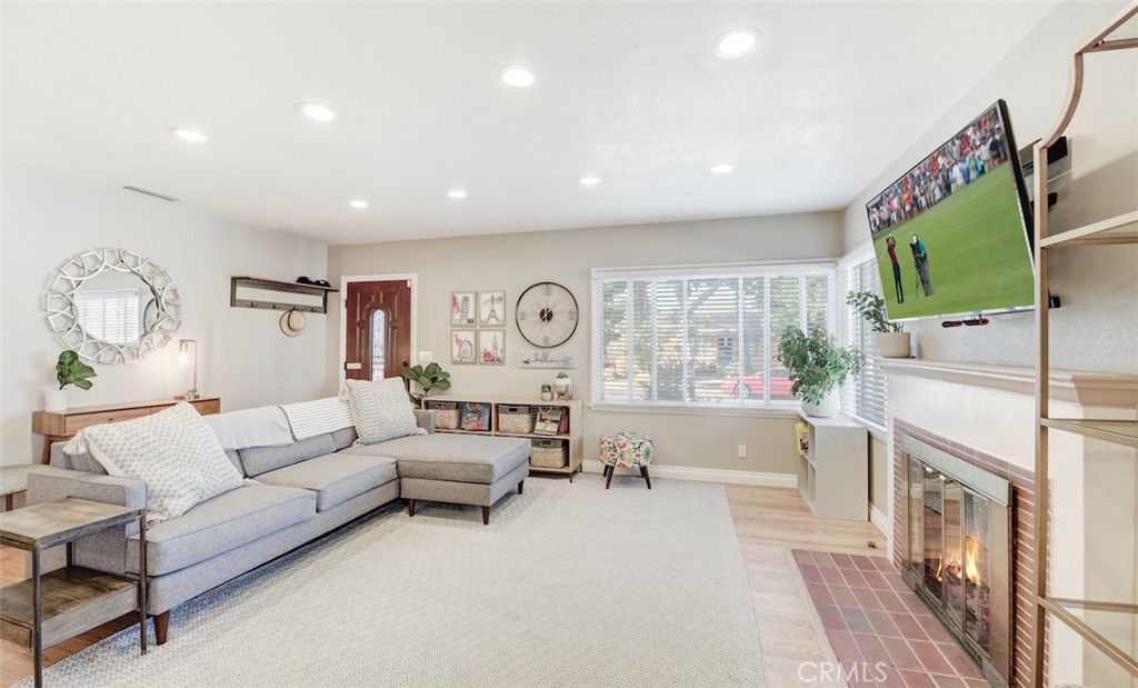 Artcraft Manor (AM) - Residential Lease