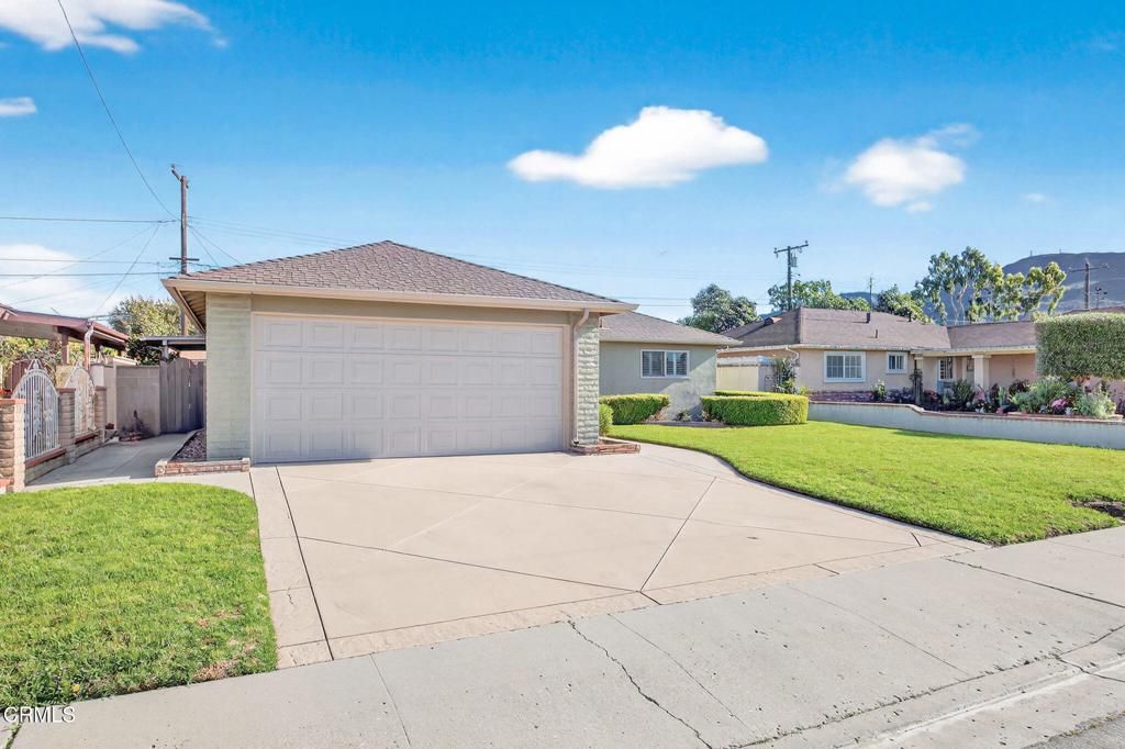 Photo of 351 Princeton Street, Santa Paula, CA 93060 (MLS # V1-34217)