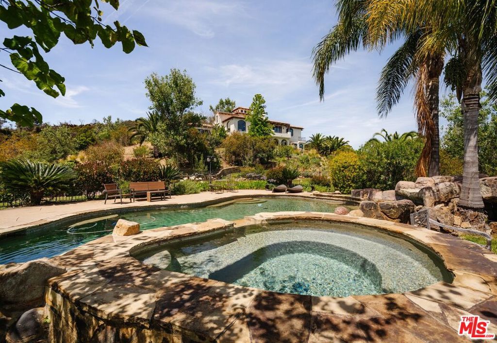 2656 Vista Del Mar Road