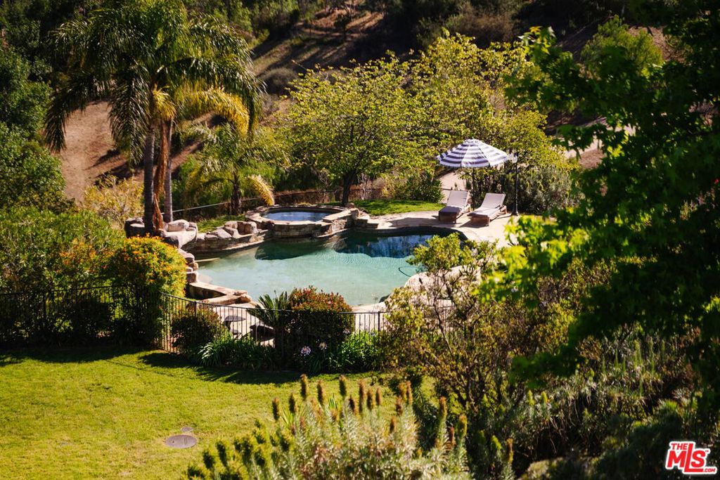 2656 Vista Del Mar Road