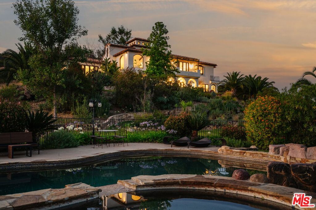 2656 Vista Del Mar Road