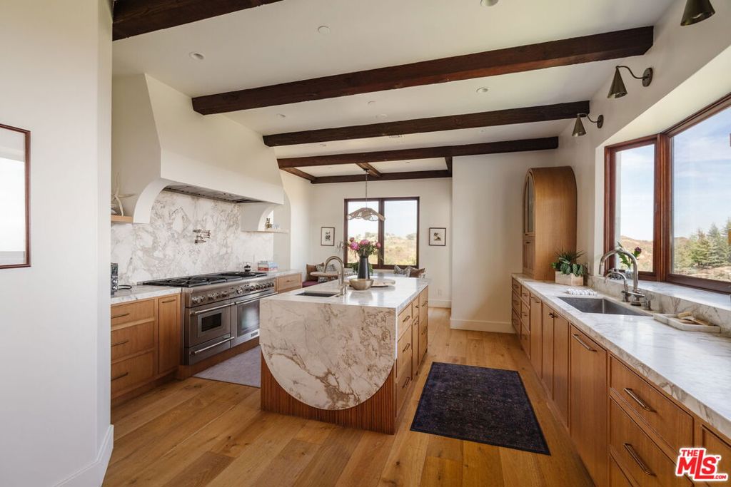 2656 Vista Del Mar Road, Topanga CA 90290