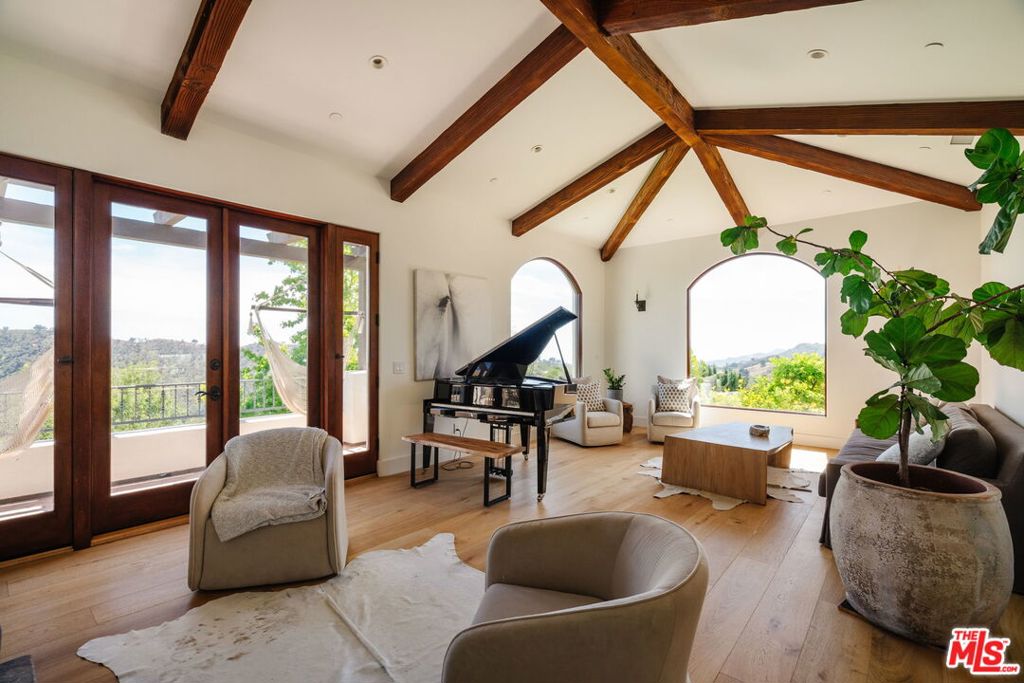 2656 Vista Del Mar Road