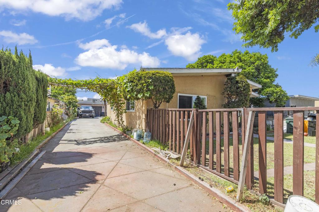 7032 San Vincente Street