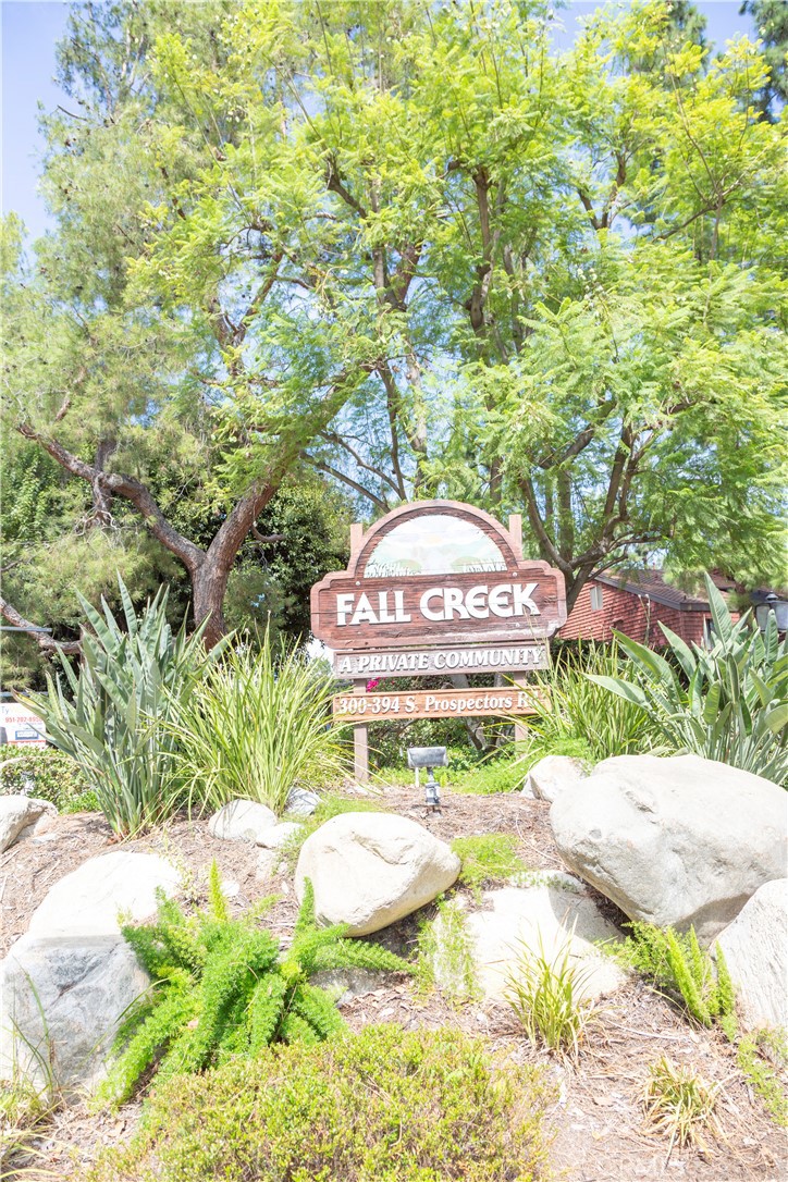 Diamond Bar – Falls Creek Condo
Welcome to this beautifully maintained 2-bedroom, 1-bath condo in the sought-after Falls Creek community of Diamond Bar. This light-filled home features cathedral ceilings, a cozy fireplace with a private balcony, and an upstairs loft with its own outdoor patio—perfect for a home office, guest space, or retreat.
The upgraded kitchen offers modern finishes, an electric range, built-in dishwasher, and convenient stackable washer/dryer. Thoughtful details like recessed lighting and an open floor plan create a warm, inviting space.
Falls Creek is known for its picturesque landscaping, complete with running streams and mature pine trees, creating a serene, park-like setting. Community amenities include 3 tennis courts, a clubhouse, sparkling pool, and relaxing spa. HOA pays for water and trash.
Located near shops, dining, and entertainment, this home is part of an award-winning school district and offers easy freeway access to the 57 and 60 for a smooth commute.
Don’t miss the chance to own a move-in-ready condo in one of Diamond Bar’s most charming communities!