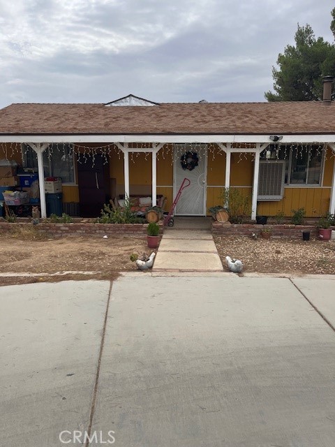 Beautiful house in the heart of Hesperia, the property has 3 bedrooms and 2 bathrooms, big lot 1.6 acres for RV Parking, price to sell quickly this house will not last, it is located close to freeway 15, close to the mall and stores. The garage has been converted in to 2 play rooms, bring your buyer that is looking for a nice house and a big land.