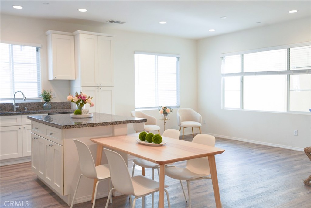 273 S Vermont Avenue