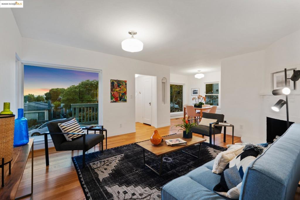 1736 Santa Clara St