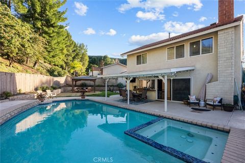 Photo of 27466 Annette Jo Cir, Saugus, CA 91350 (MLS # SR26023128)