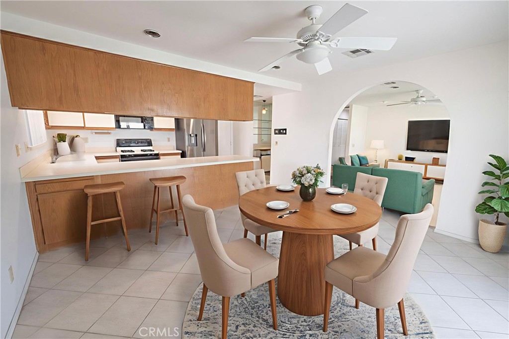 Shadow Crest (33550) - Residential