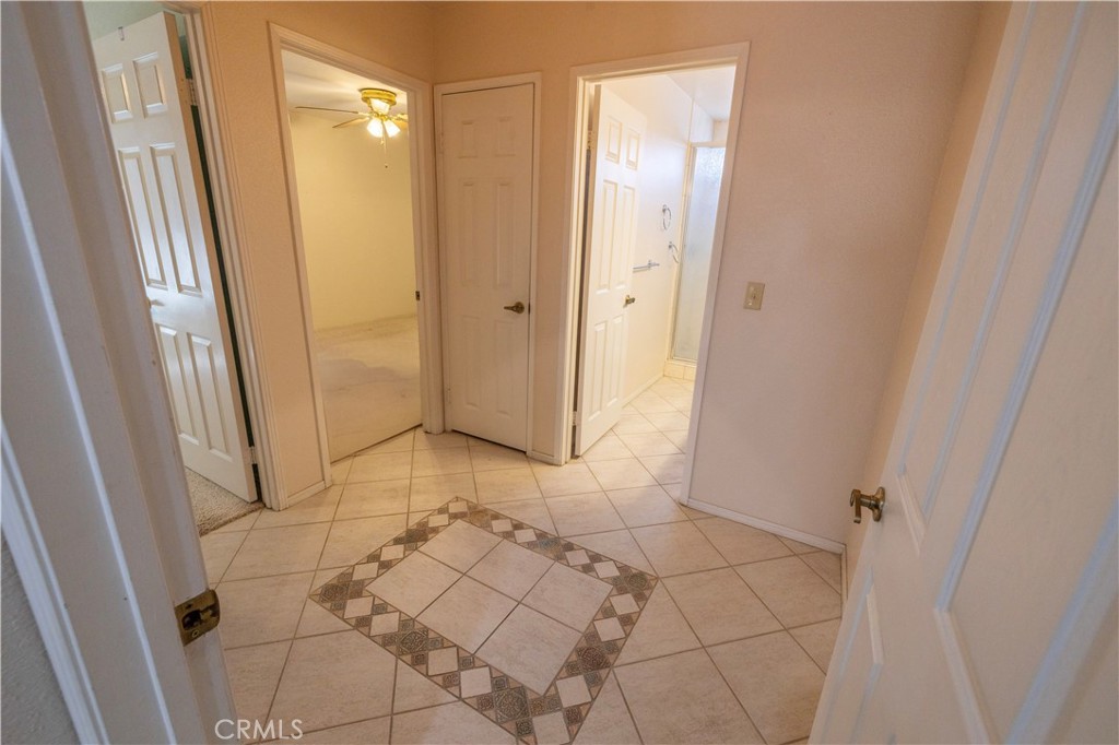 Shadow Crest (33550) - Residential