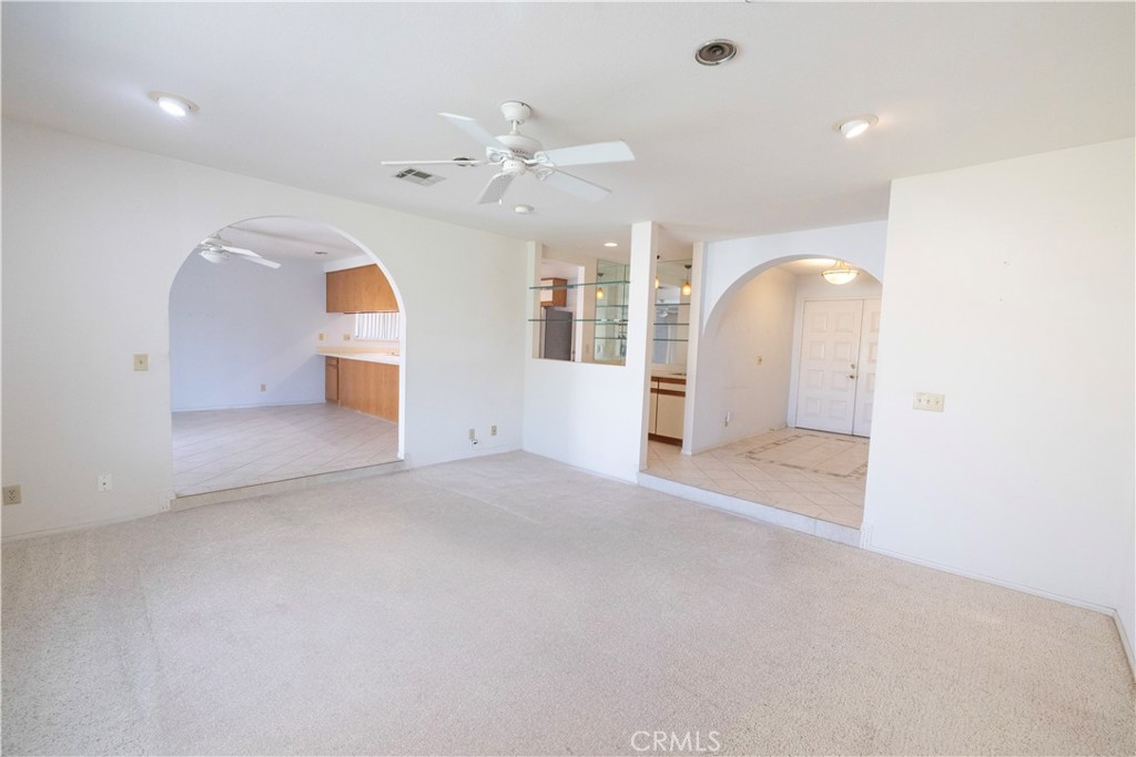 Shadow Crest (33550) - Residential