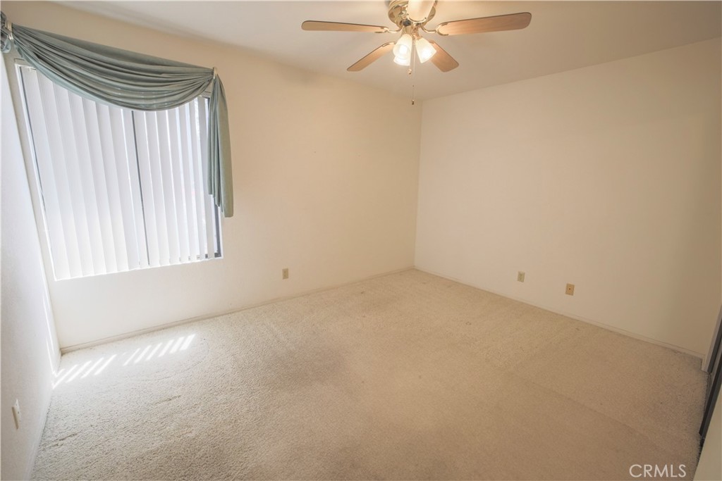 Shadow Crest (33550) - Residential