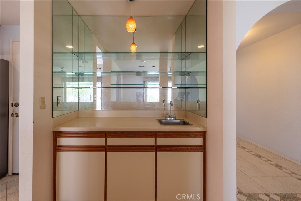 Shadow Crest (33550) - Residential