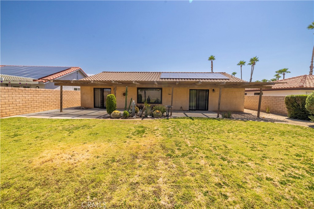 Shadow Crest (33550) - Residential