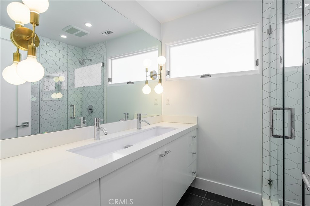 Corona del Mar North of PCH (CNHW) - Residential Lease