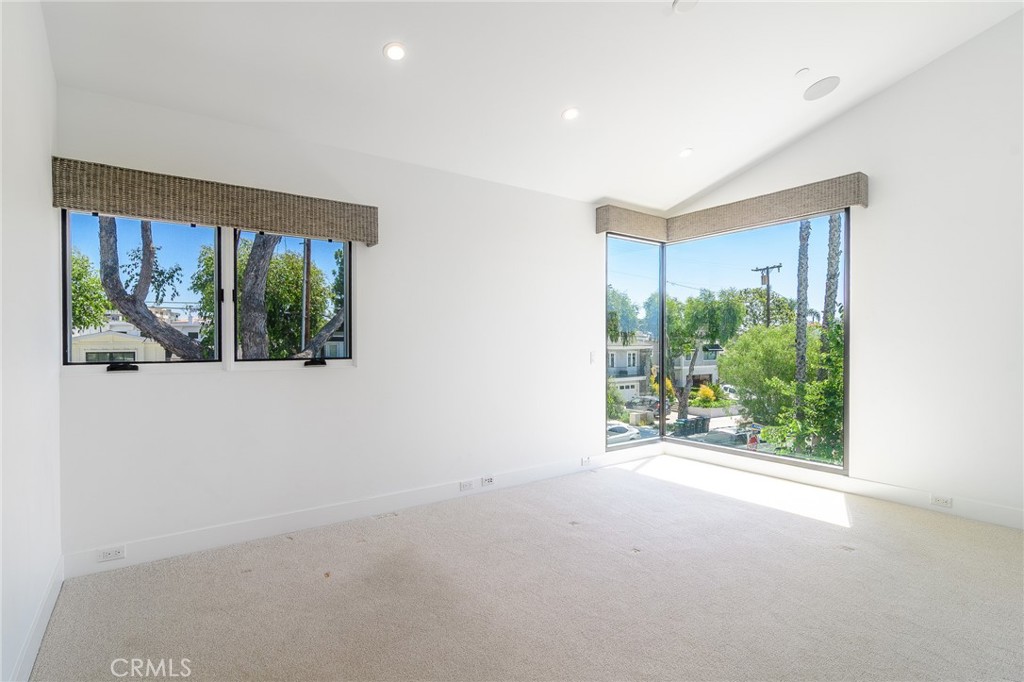Corona del Mar North of PCH (CNHW) - Residential Lease