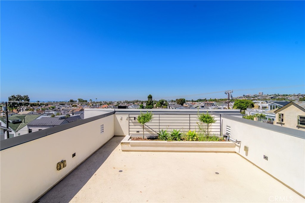 Corona del Mar North of PCH (CNHW) - Residential Lease