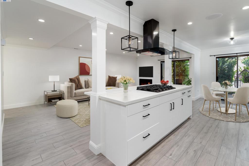 CASTRO VALLEY - Residential