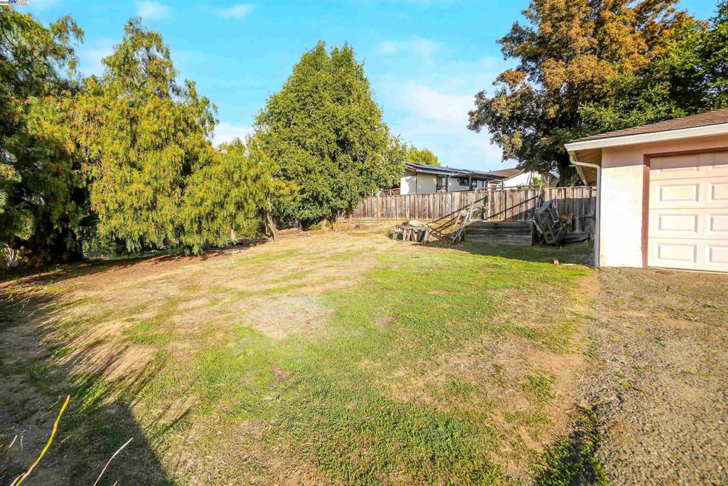 FAIRVIEW - Residential