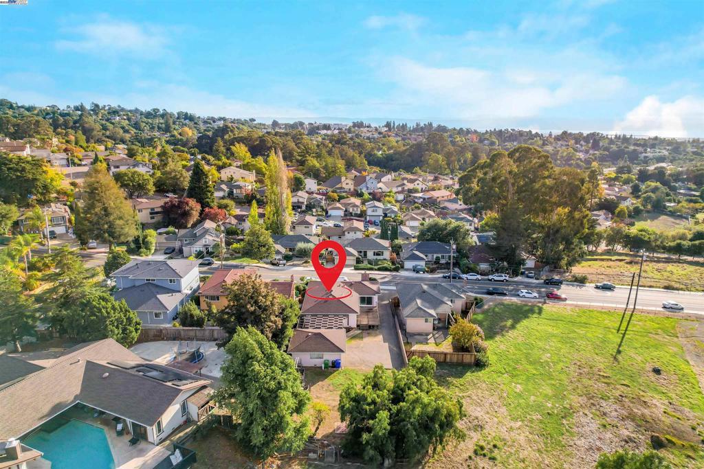 FAIRVIEW - Residential