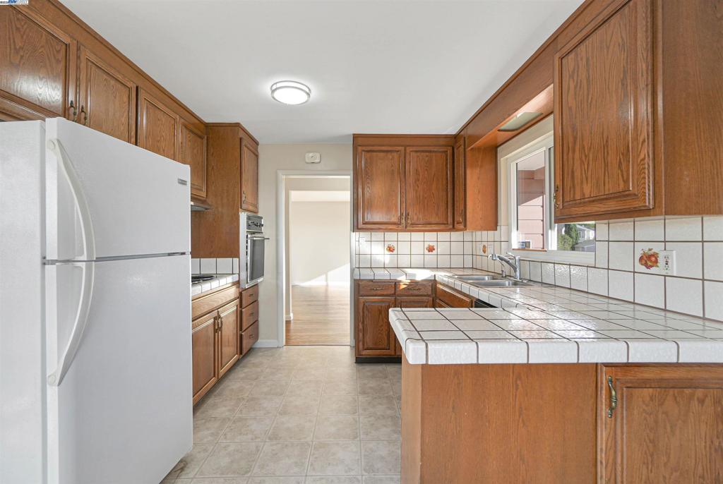 FAIRVIEW - Residential