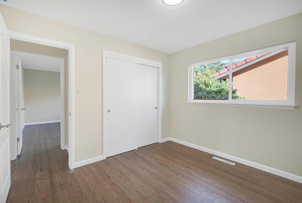 FAIRVIEW - Residential