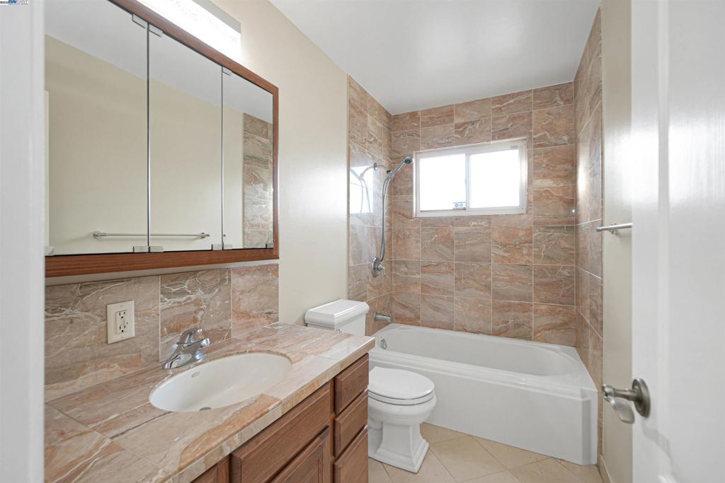 FAIRVIEW - Residential