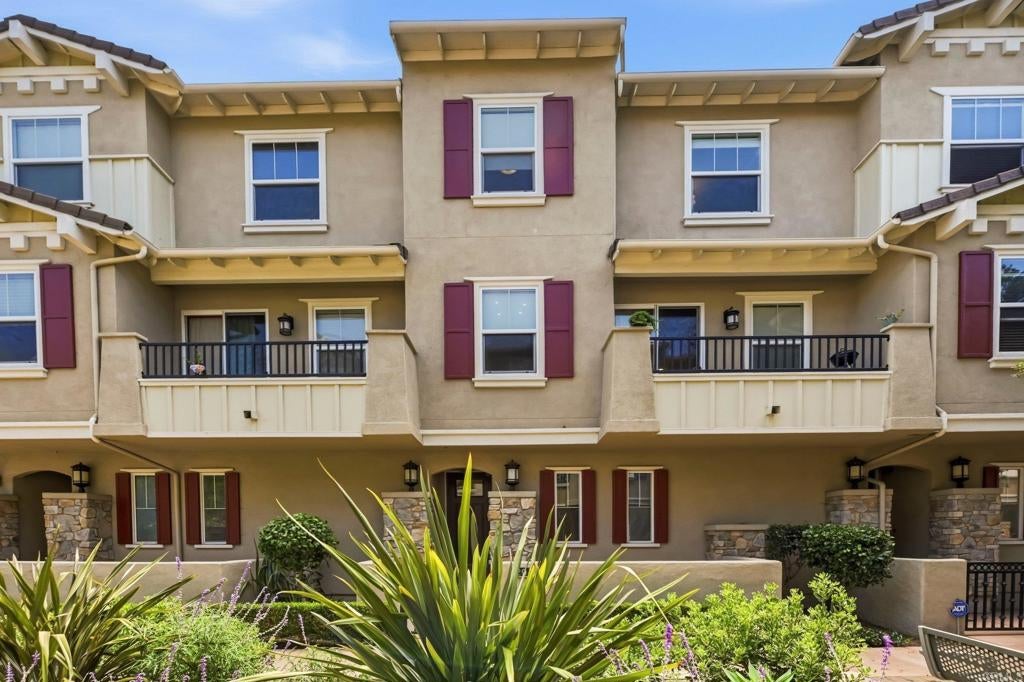 2203 Indus Way