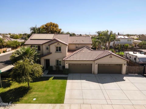 Photo of 15605 Calabria Court, Bakersfield, CA 93314 (MLS # V1-39076)