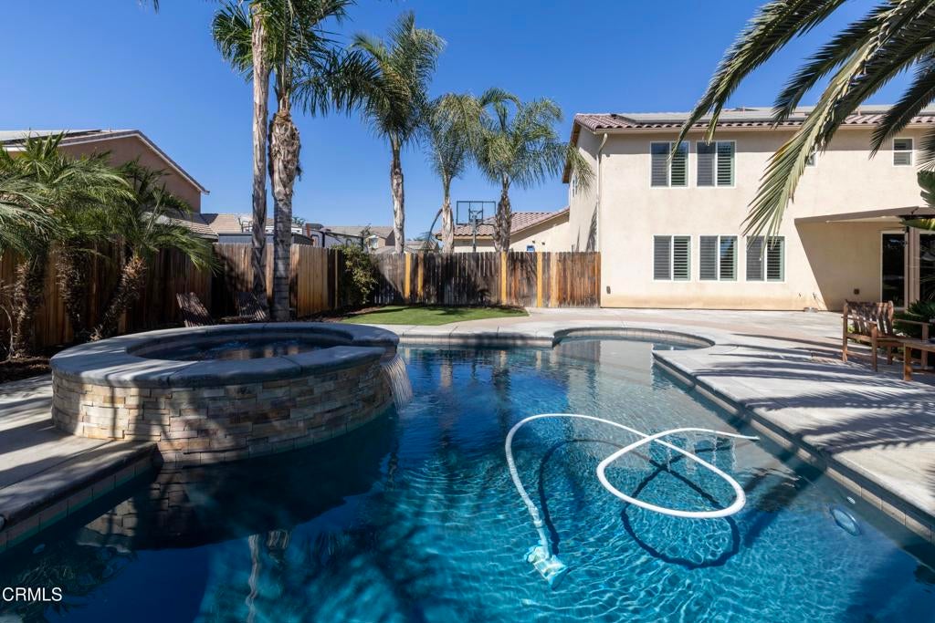15605 Calabria Court
